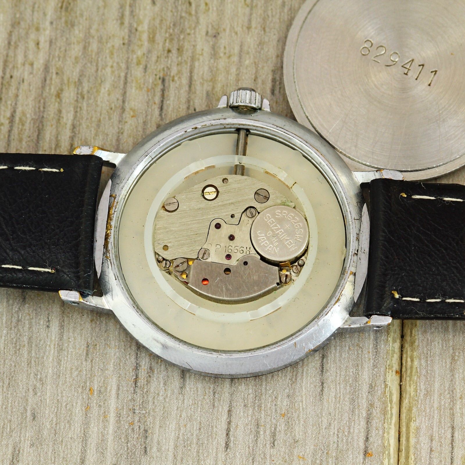 Poljot 1656 USSR Soviet quartz wristwatch export version inscriptions in English