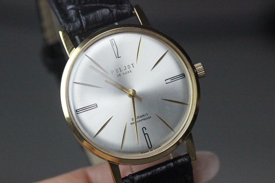 Wristwatch Poljot DE Luxe Ultra Slim 1 MChZ Mechanical Vintage Soviet