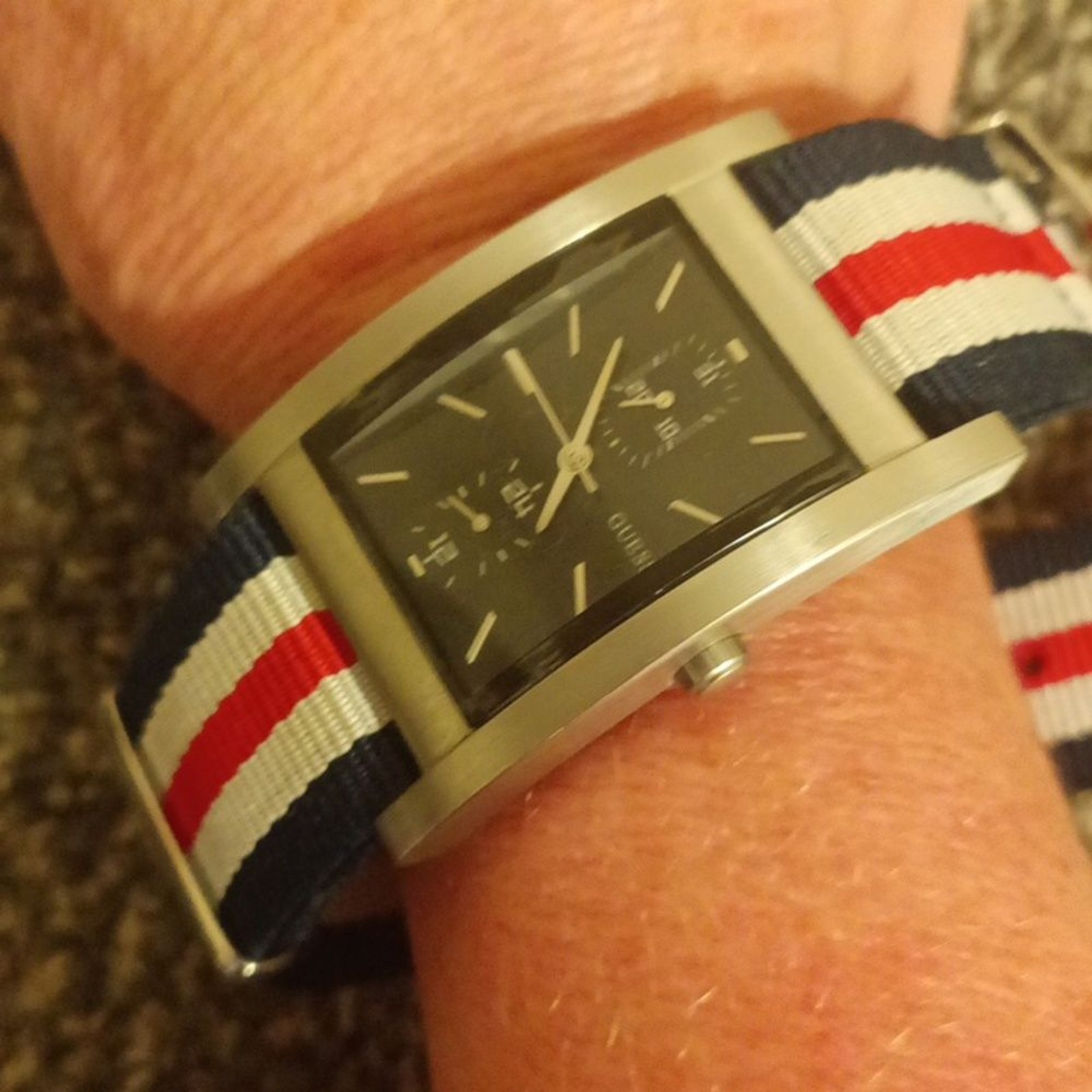 Guess Vintage red white blue nylon strap silver tone quare dial men’s wa…