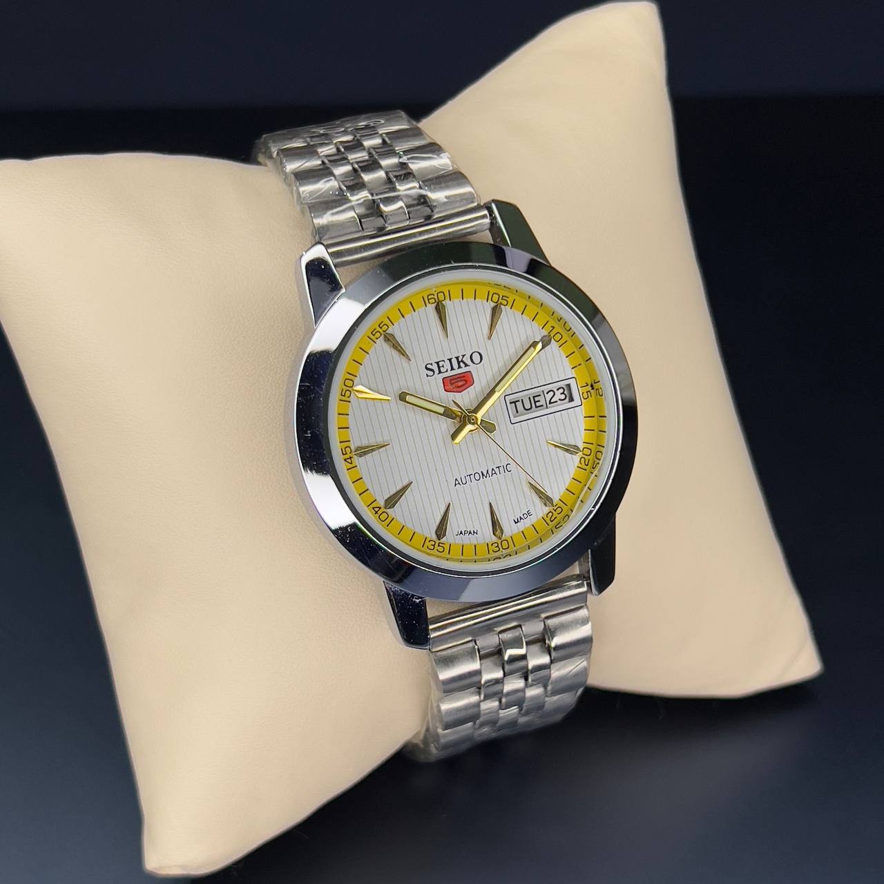 Vintage White Dial Automatic Day/Date Men’s Watch | Refurbished | Japan Movement