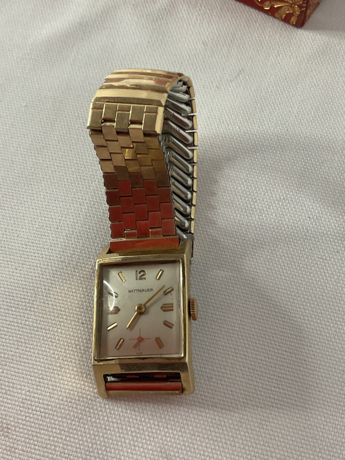 Vintage WITTNAUER men’s watch 10K GF With original box Swiss 2293-4