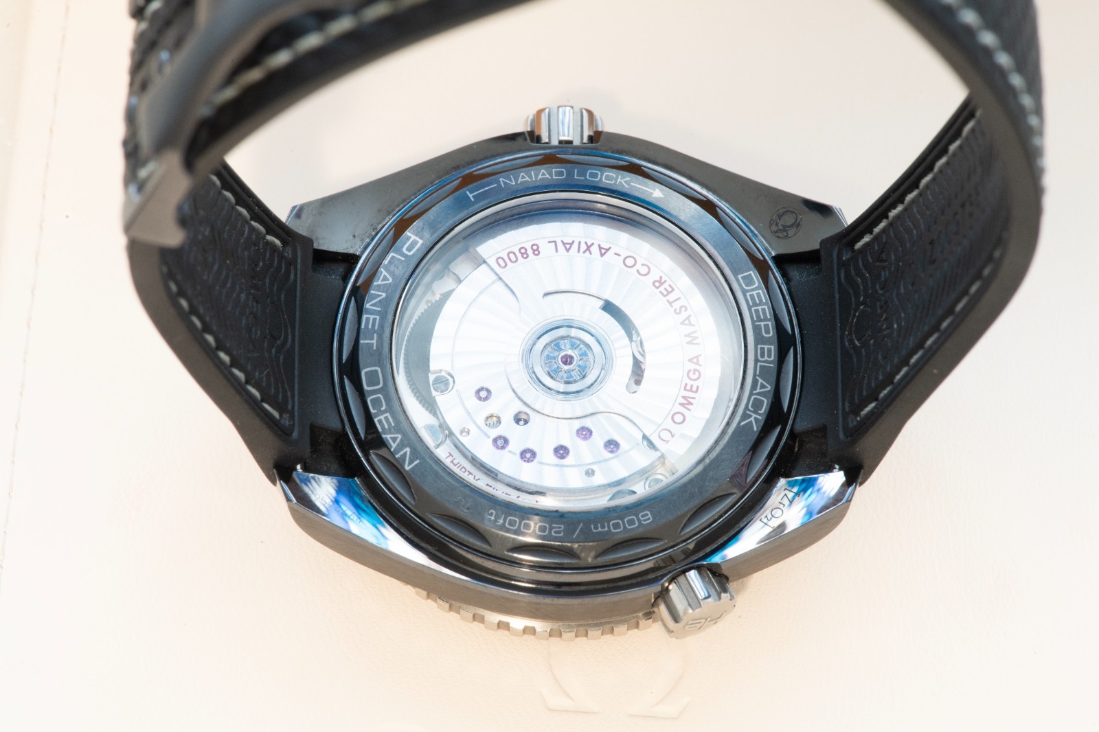 OMEGA Seamaster Planet Ocean 600M 215.92.40.20.01.001 Black Ceramic 39.5mm