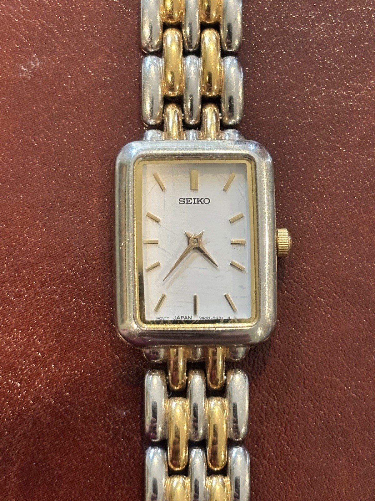 Seiko V400-6179 Women’s Rectangular Quartz Watch Two-Tone Bracelet Japan June 88