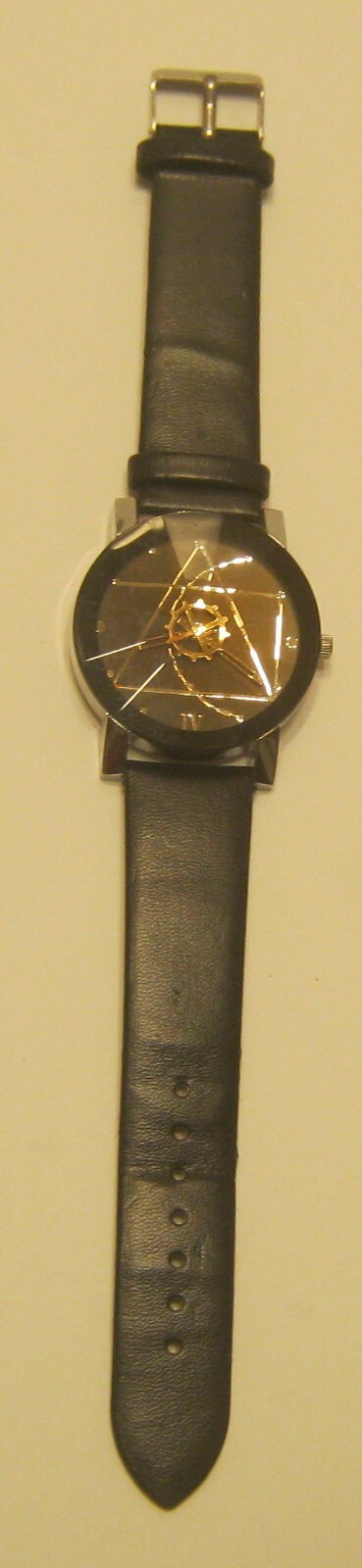 Vintage Multi Faceted Crystal Men’s Watch w Geometric Shapes on Face NEW BATTRY
