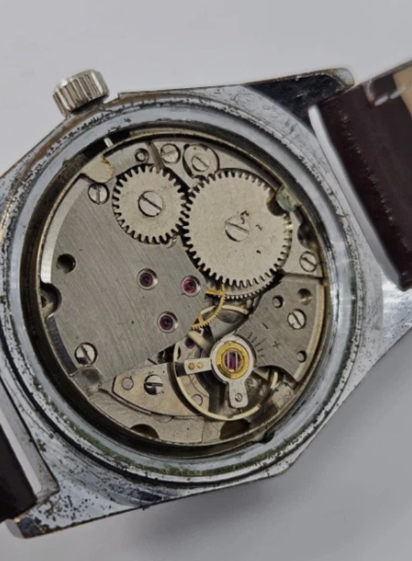 Vintage 1970s Men’s Supervernos 21 cal.FE 140-1B 18 Jewels Date 36mm Watch