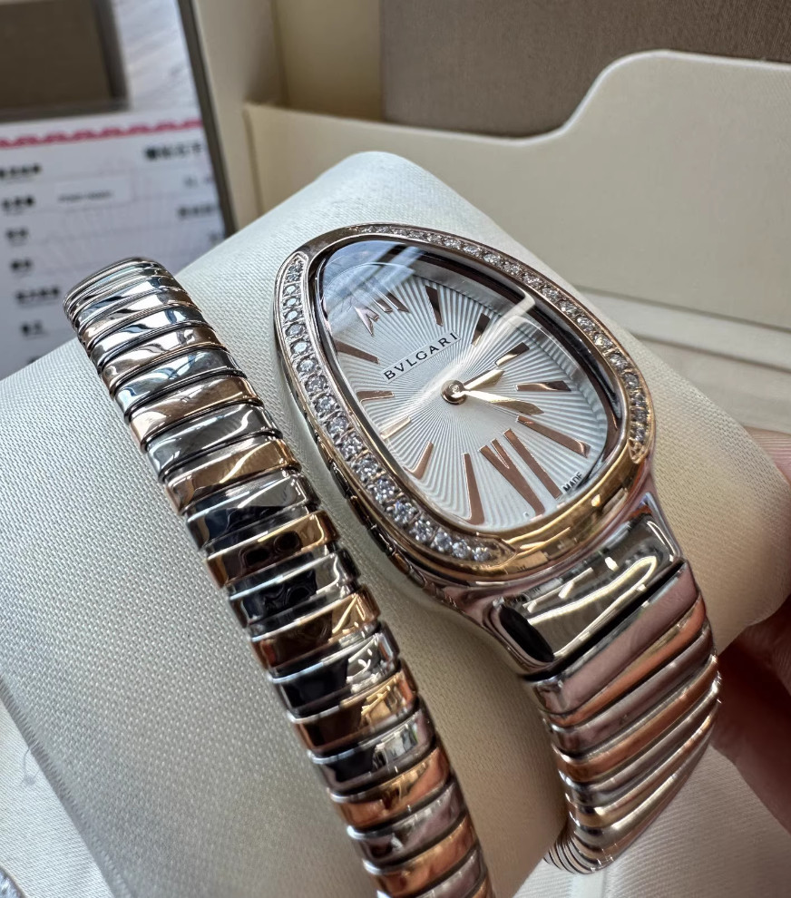Bu lgari SERPENTI Series Double-Ring Snake-Shaped Women’s Watch