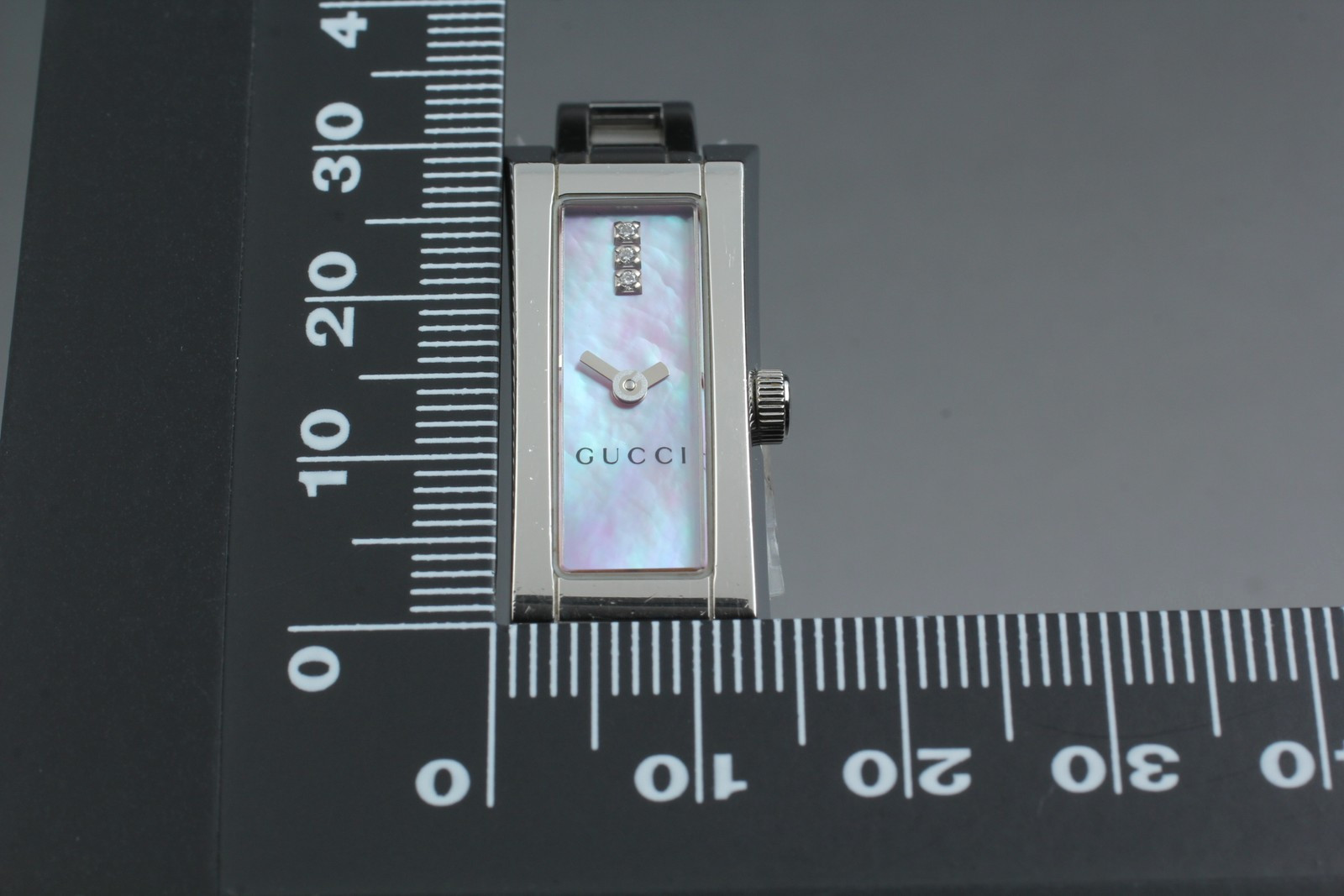[N MINT /Case] Gucci 110 14mm Pink Shell Dial 3P Dia Silver Quartz Womens Watch