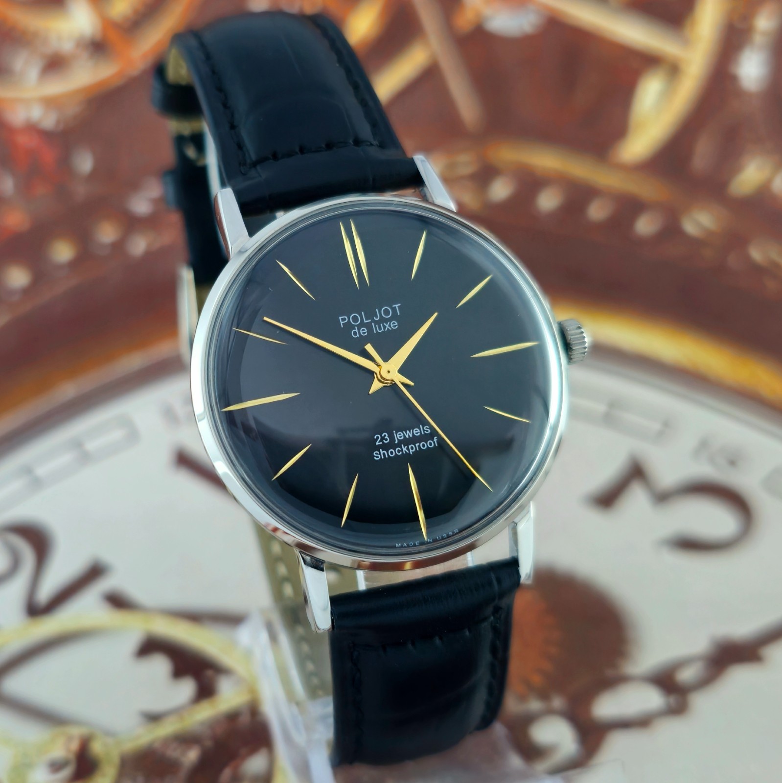 Poljot De Luxe ULTRA SLIM Soviet Wristwatch 2209 Black Dial Vintage Watch USSR