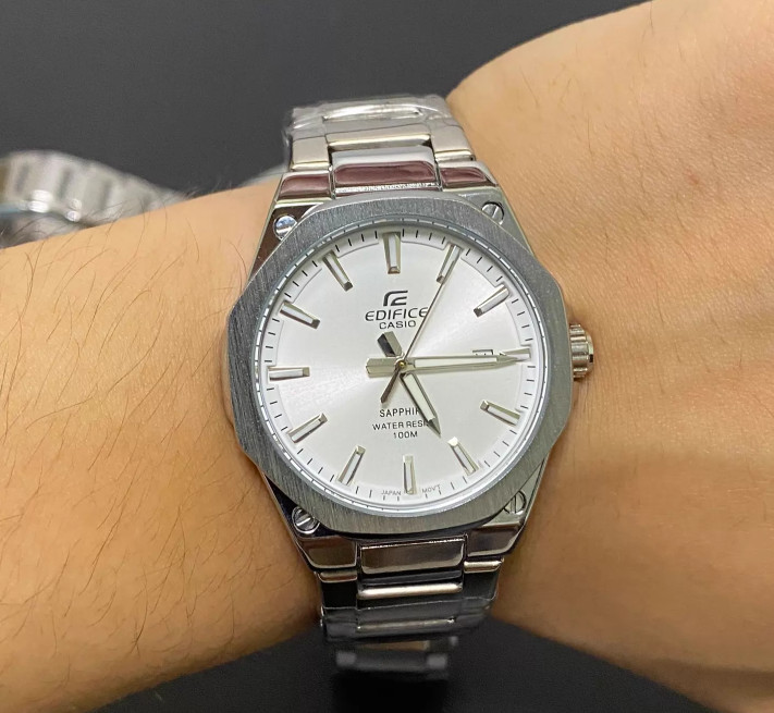New Casio Edifice EFR-S108D-7AVUEF Men Silver Dial Stainless Steel Analog Sports
