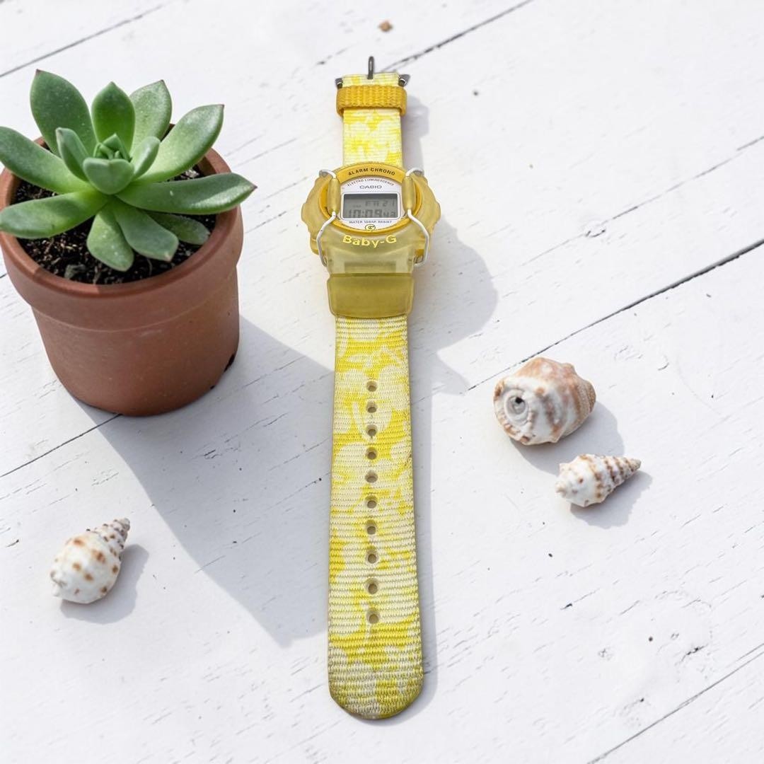 CASIO Baby-G BG-300, working, skeleton design, floral pattern.