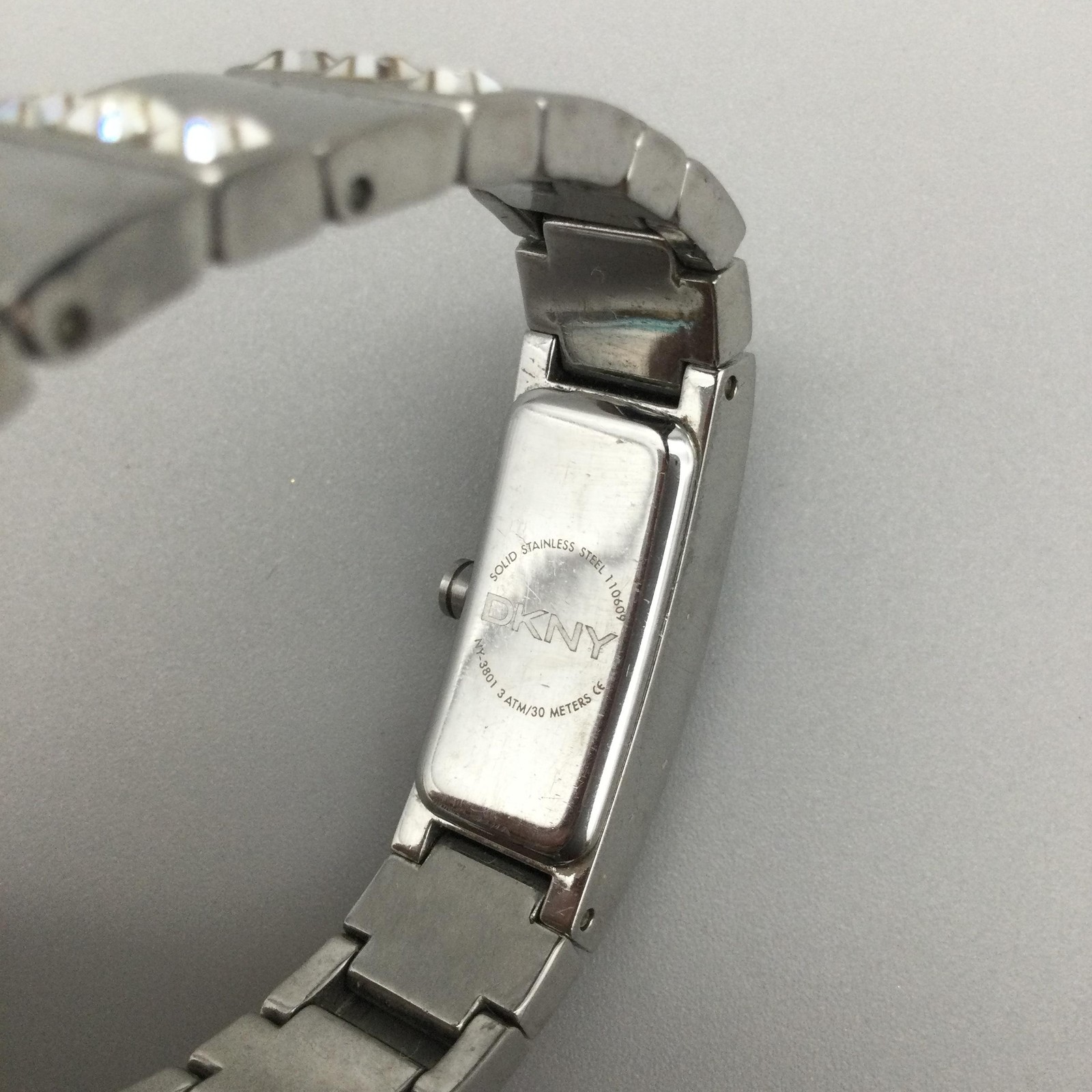 DKNY Womens Watch 13mm Silver Tone Stainless Crystals NY-2001 New Battery 6″