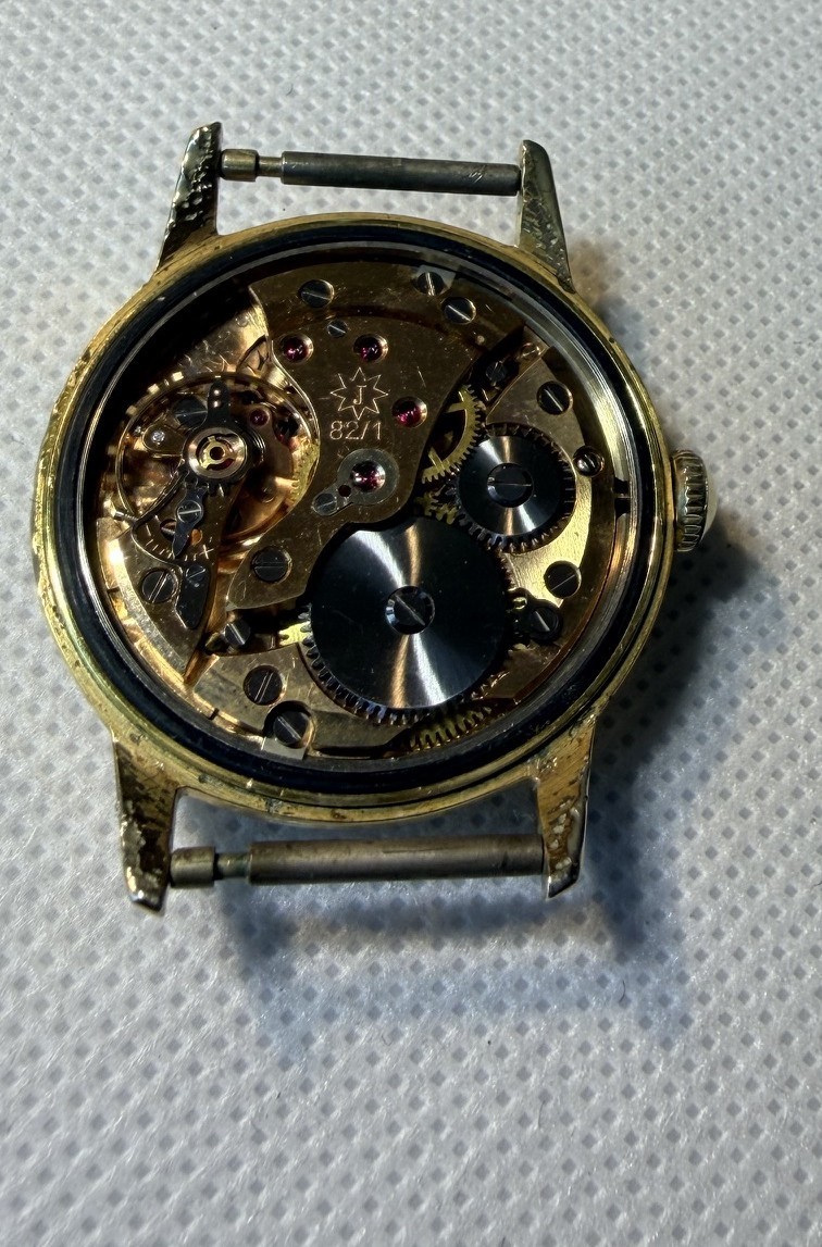JUNGHANS CHRONOMETER Gold Plated – CAL J 82/1 Caliber 682.72 (1951-1960)
