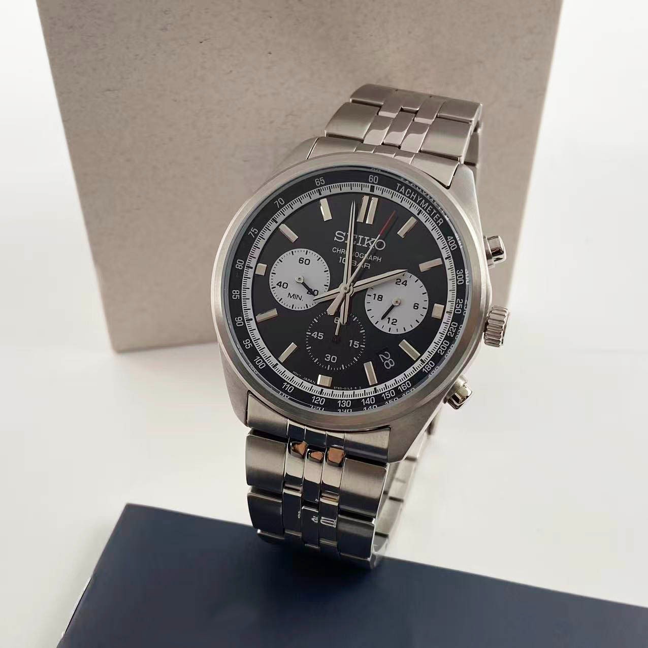 New Seiko Essentials SSB429 Black Dial Stainless Steel Men’s Quartz Watch 41.5mm