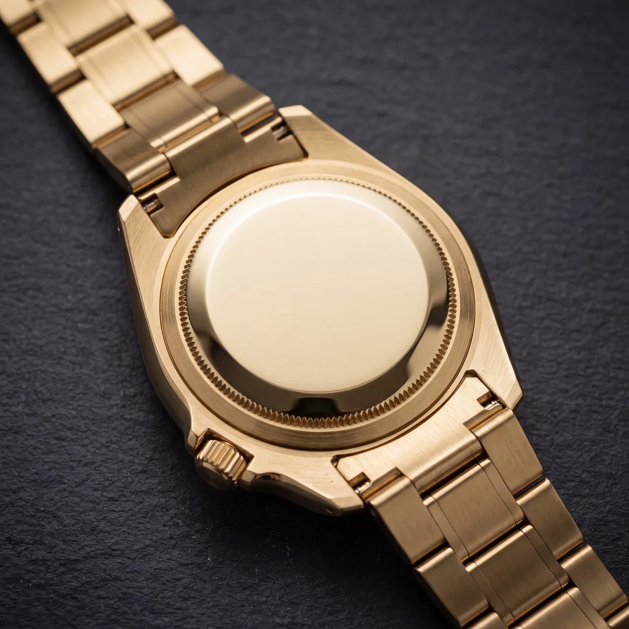 COSO Velocce Automatic Diver Black Dial Full Gold Bracelet Black/Silver Bezel