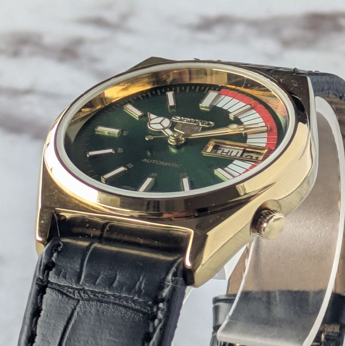 SEIKO 1980-1989 Men’s Automatic Date Gold Tone Men’s Wristwatch