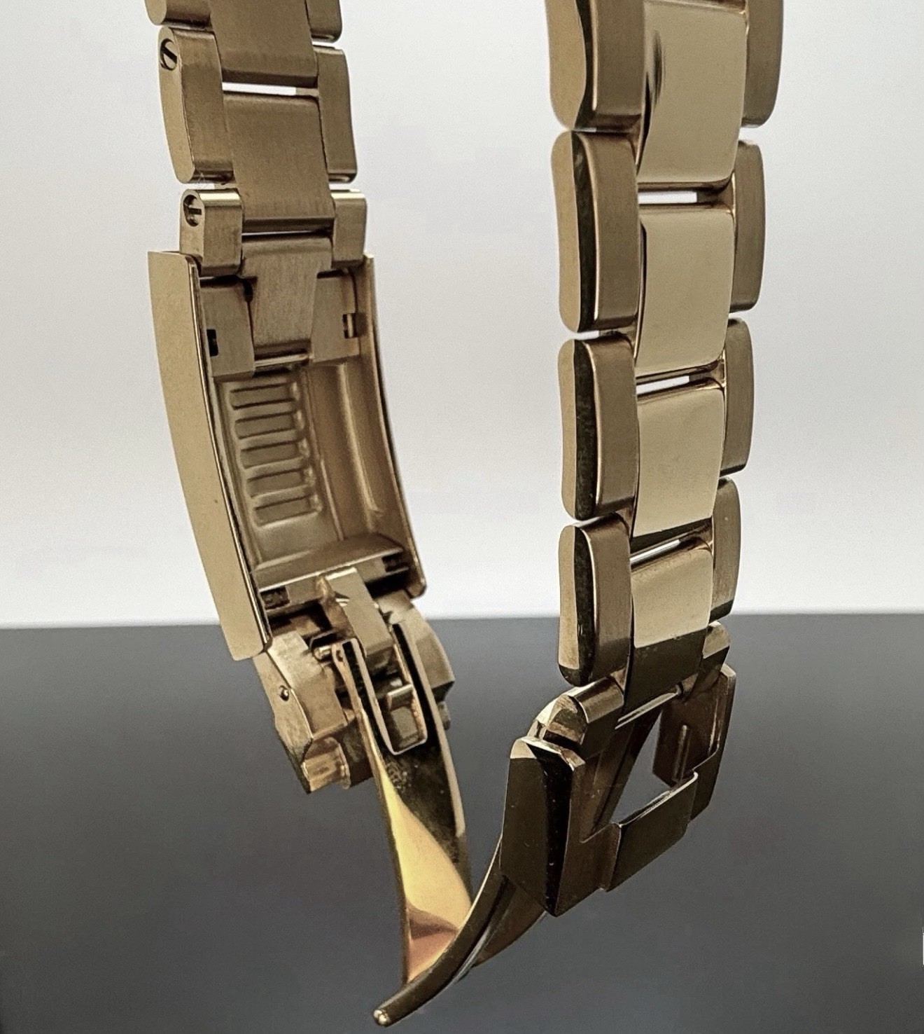 Custom 40mm GMT Style Black Gold Mod Watch Gold Case & Band w/ NH34 Automatic
