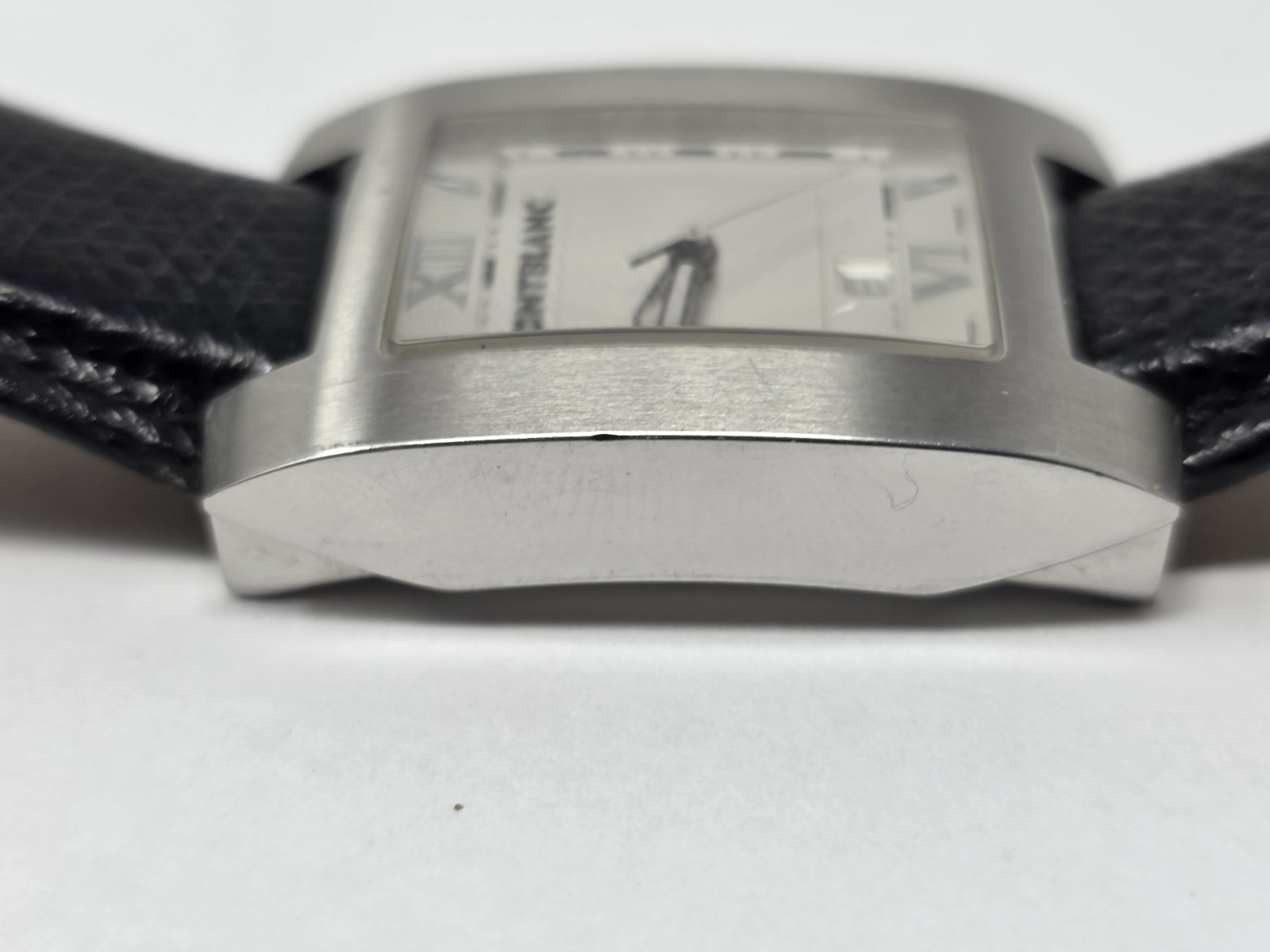 Montblanc Profile Watch 7048 Quartz Mens Swiss Made In Excellent Condition