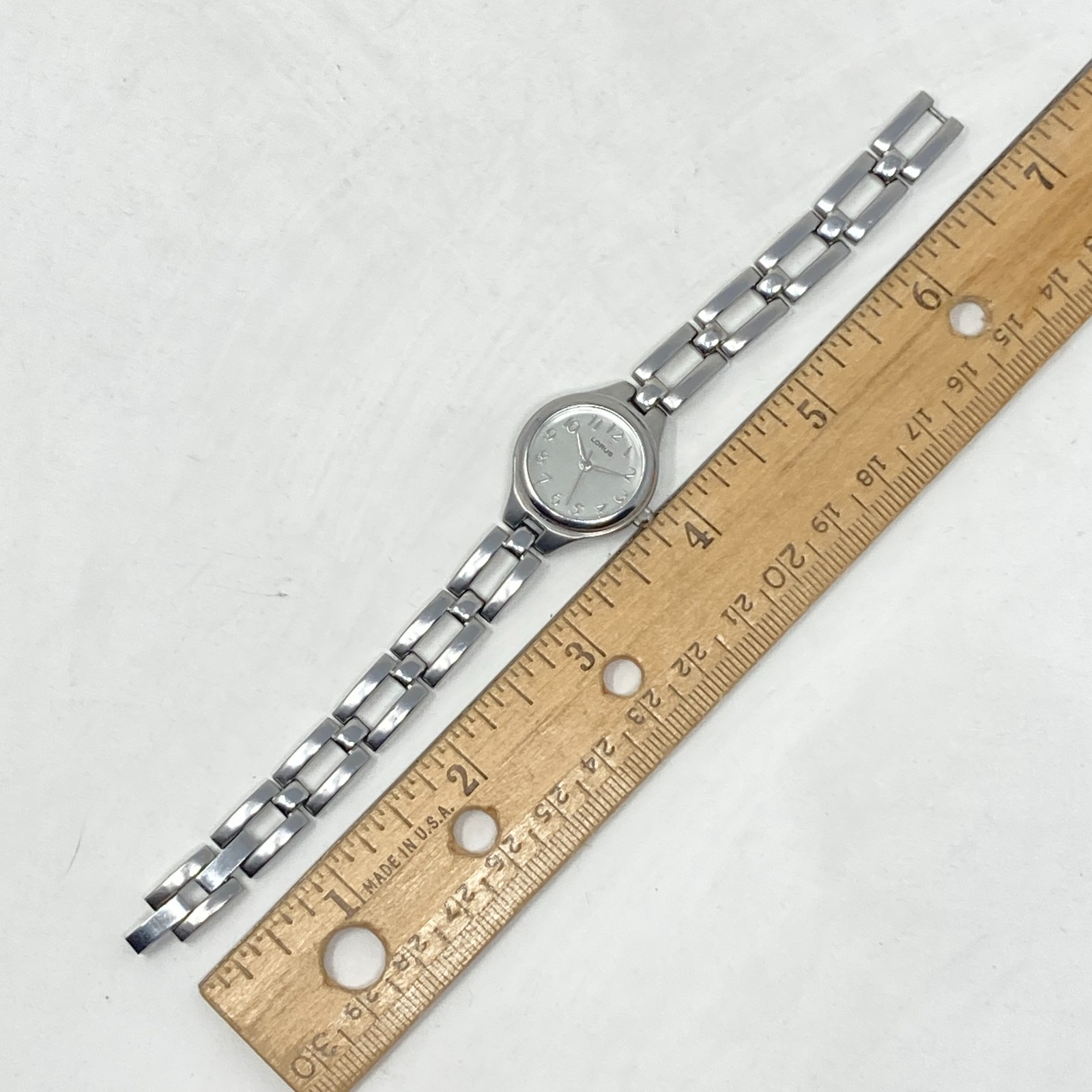 Lorus Women’s Watch 22mm Silver Tone Brushed Finish Classic New Battery 6.5″