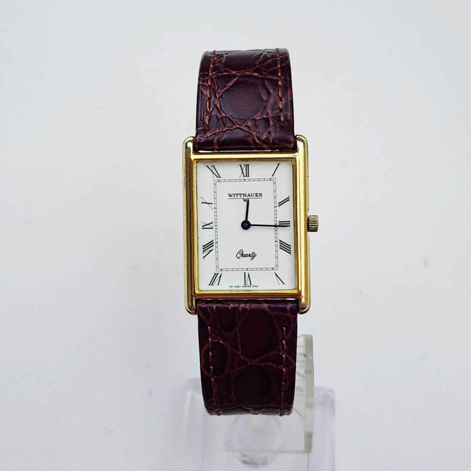 Men’s SWISS Vintage Watch WITTNAUER “Tank” 9782. Midsize