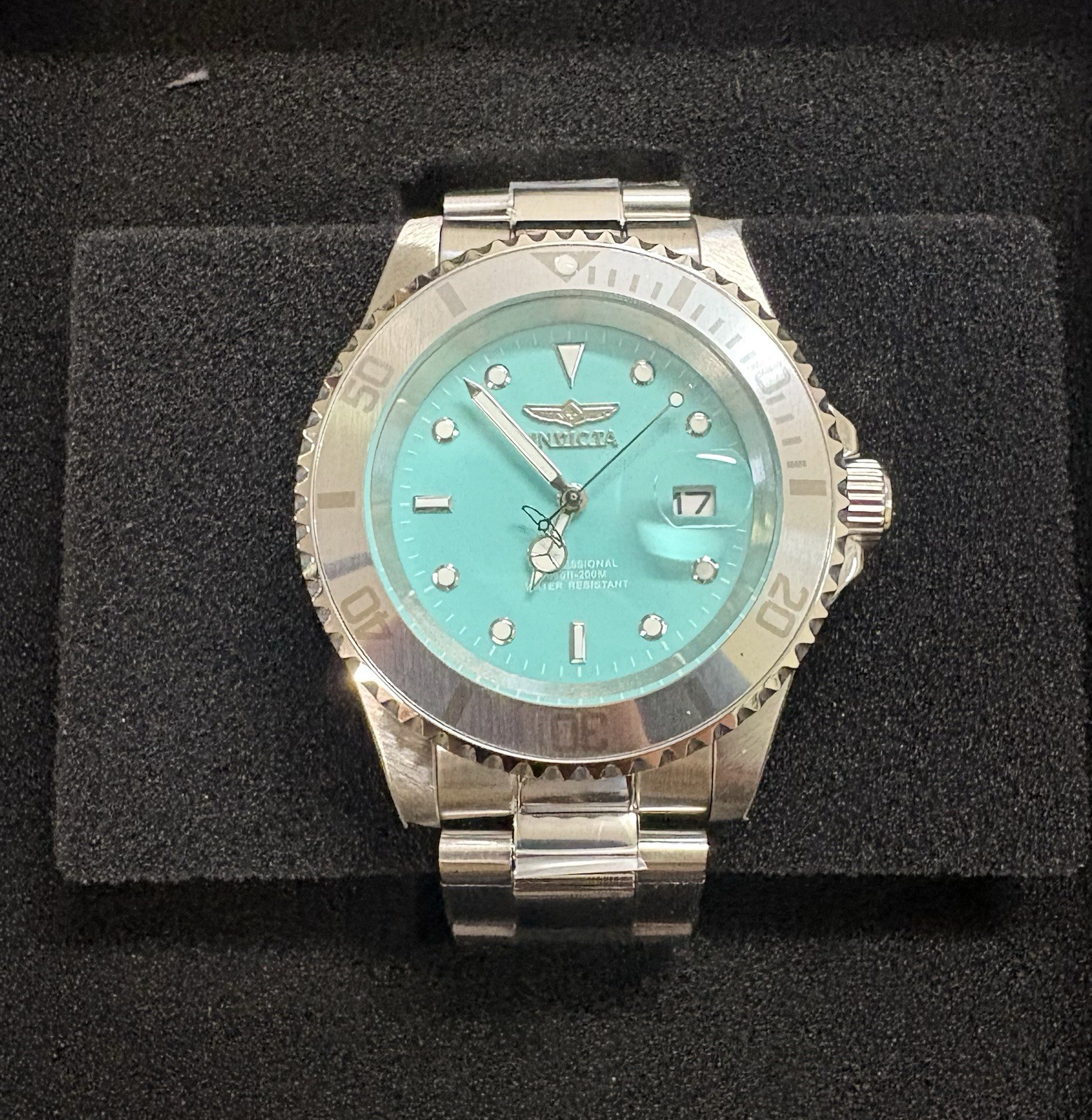 Invicta Men’s Pro Diver Quartz 40mm Blue Dial Date Steel Bracelet 200m