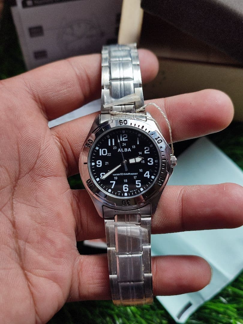 New old stock vintage SEIKO ALBA