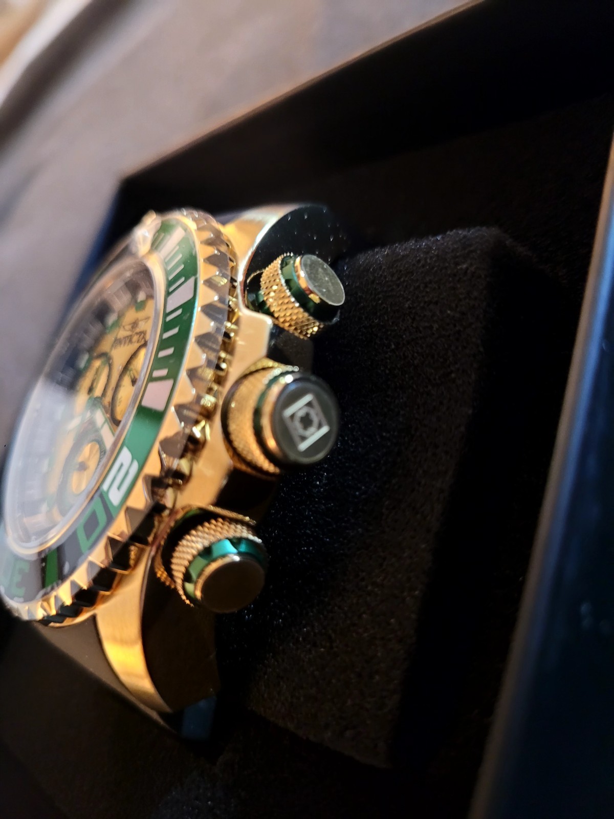 Invicta Sea Hunter Men’s Chronograph Date Diver 200m Quartz 58mm Box