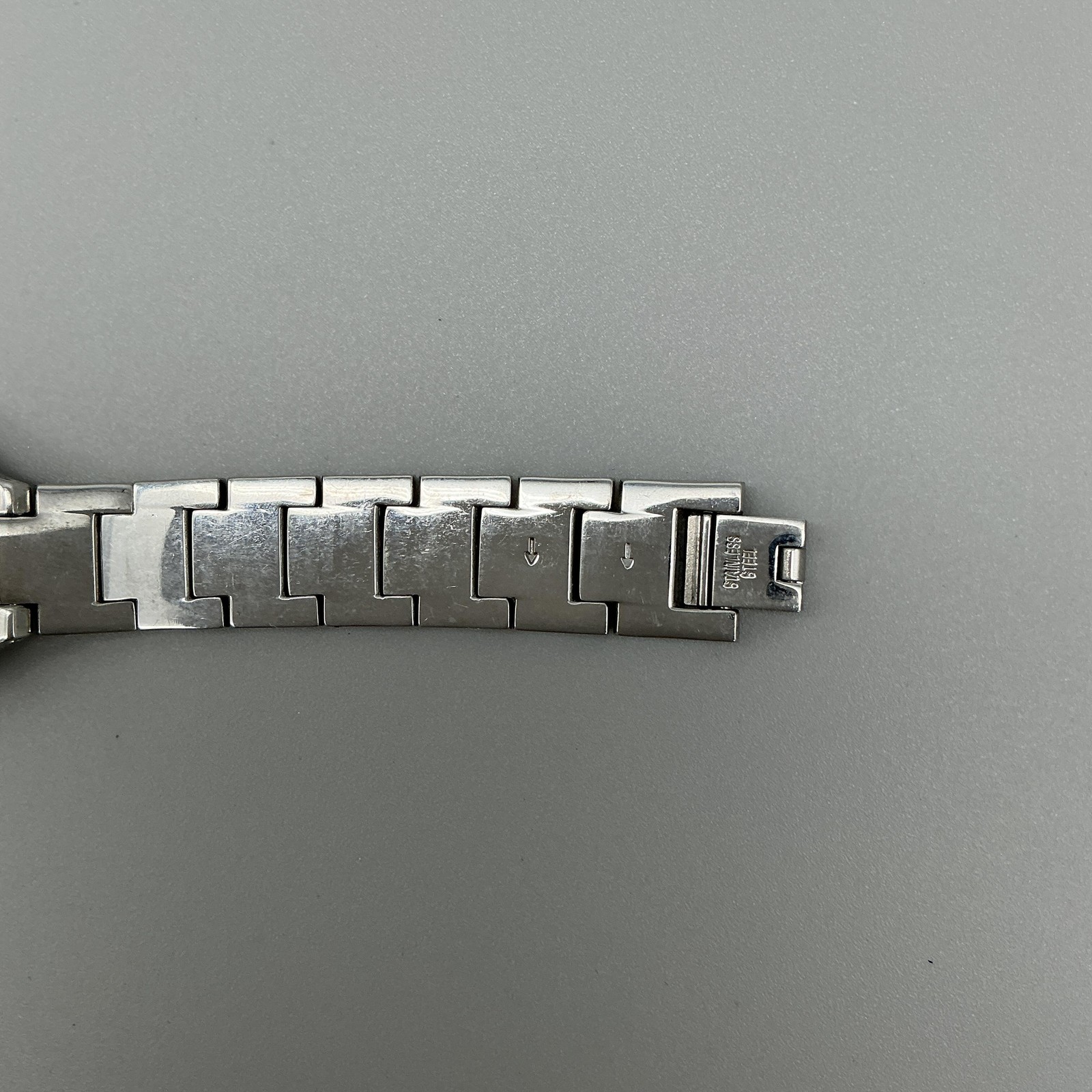 Fossil Spectacle Womens Watch 29mm Silver Tone Crystal Stainless New Battery 7″