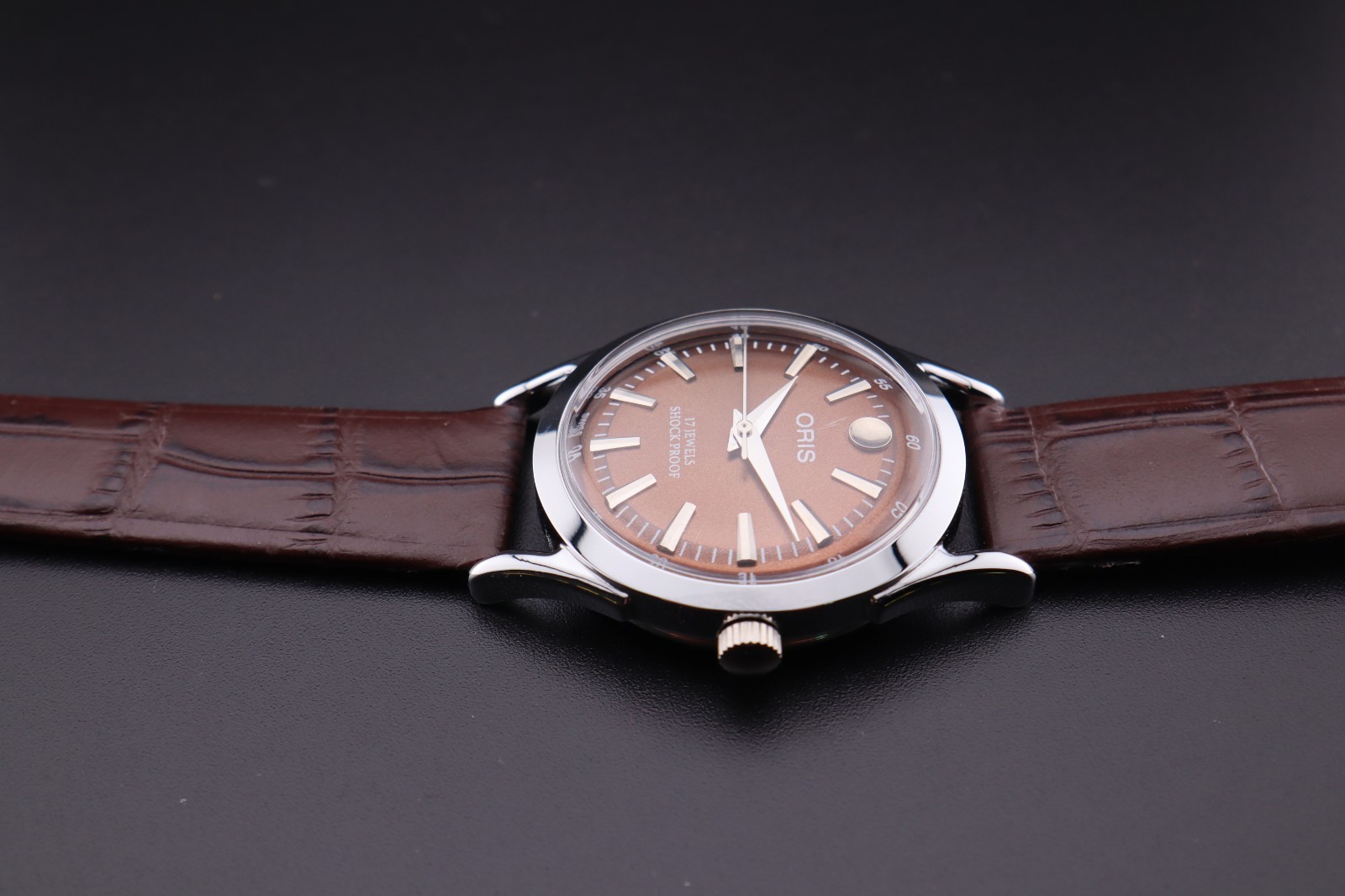 Oris Vintage Hand Winding Mechanical 17 Jewels Men’s Wrist Watch – Swiss Made