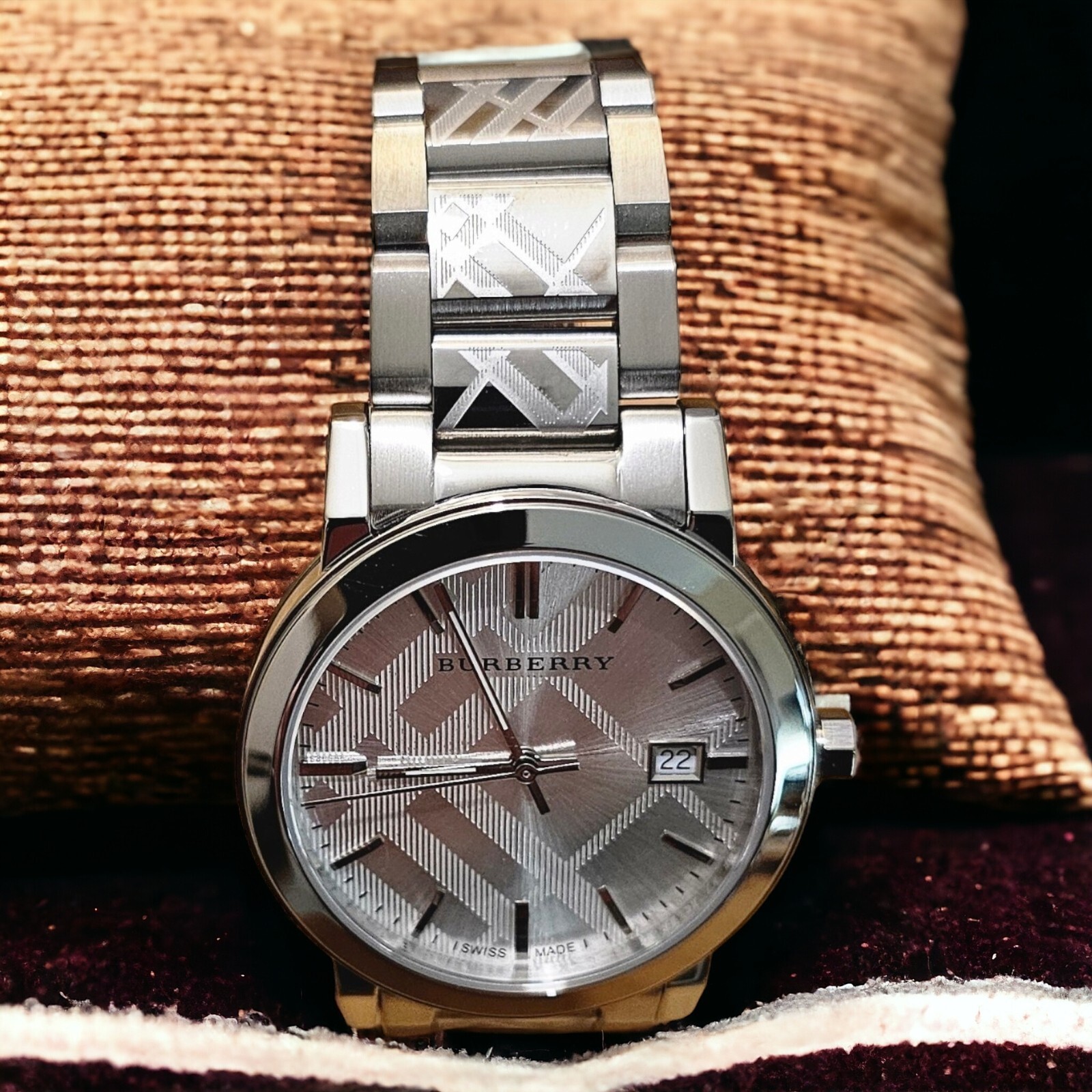 ⭐Burberry® BU 9037 Unisex 38mm Engraved Silver ⭐