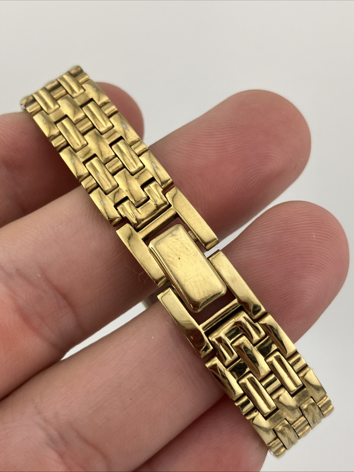Vtg Seiko Ladies 13mm Watch Gold Tone Gold Tank Dial 5.75″ 2e20-7021 – RUNS