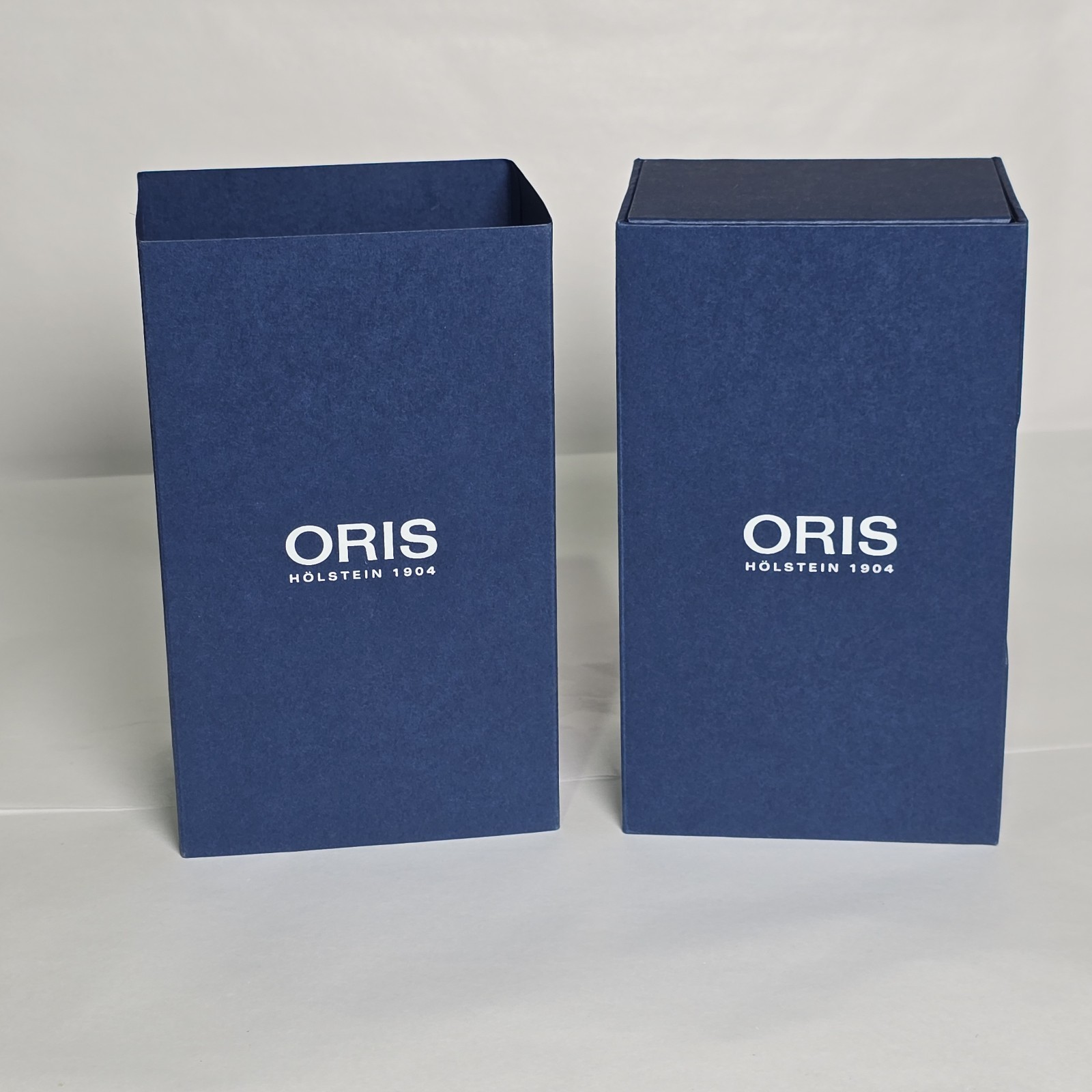 Oris Aquis Date Relief 41.5mm Cherry Red Dial Automatic, New, 01 733 7766 4158