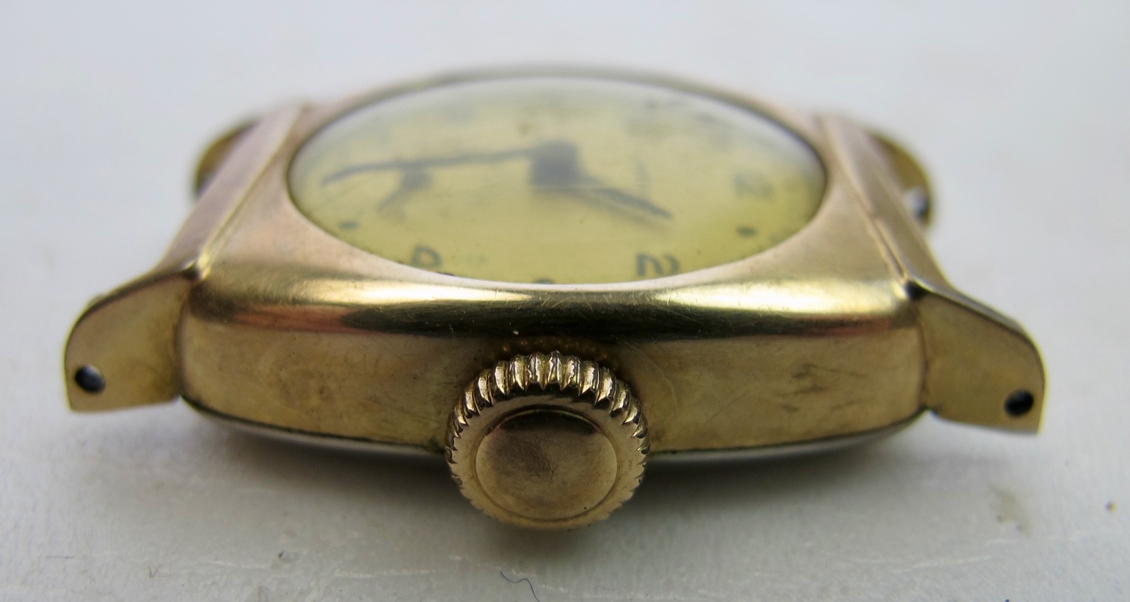 1960’s Boys Size Wesclox Wind Up Watch – runs but needs service