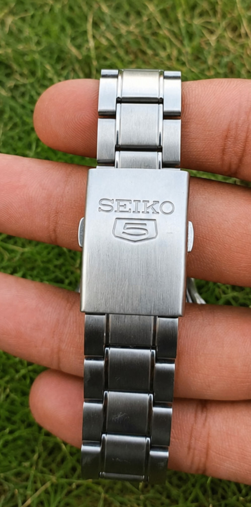 Seiko 5 Automatic 7S26-03J0 White Dial Day-Date 21 Jewels Men’s Watch