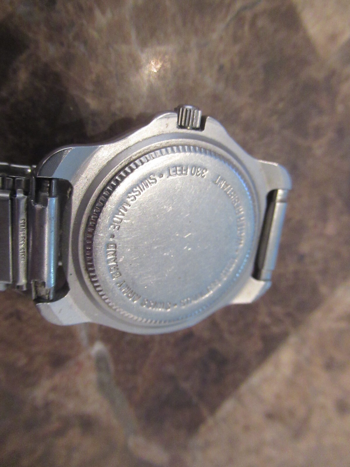 Vtg SWISS ARMY Watch Women 330 ft STRETCH CHROME BAND