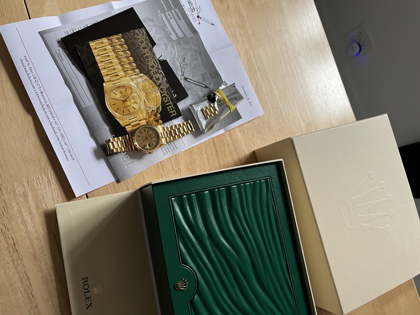 Rolex Day-Date President Yellow Gold 18238 Champagne Linen – Box & Papers