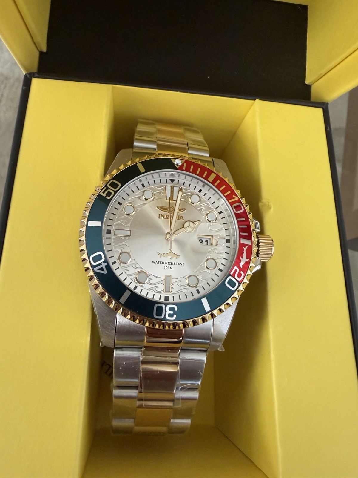 New Men’s Invicta Pro diver Two Tone Current Wave Watch 43mm