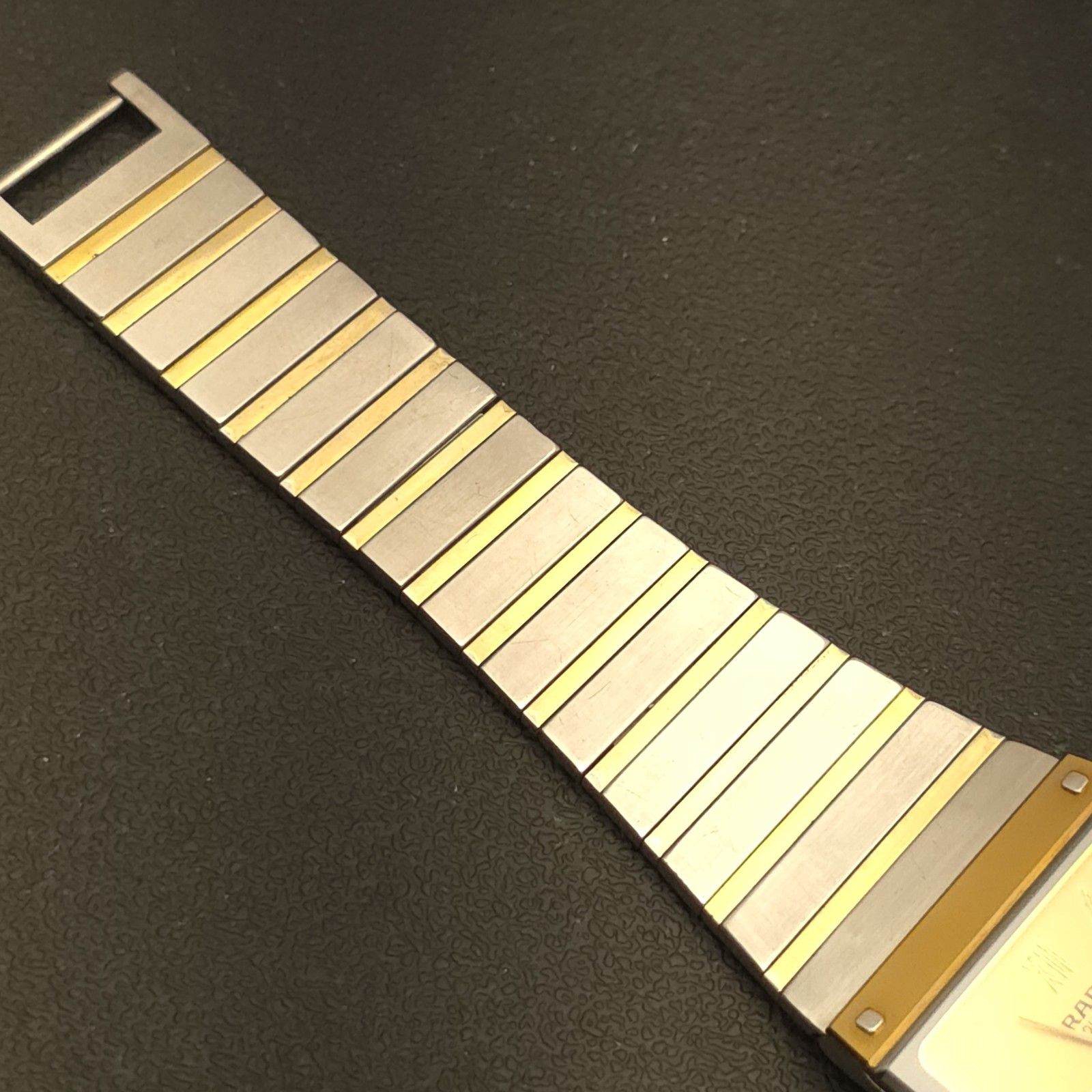 SI2 EXCELLENT RADO CLASSIC GOLD & STEEL MENS DIASTAR THIN DRESS WATCH RUNS GREAT