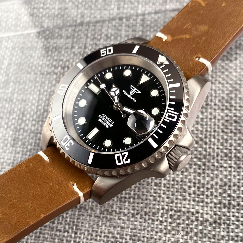 40mm Titanium Sapphire Glass Japan NH35 Automatic Mens Watch 20ATM Date Luminous