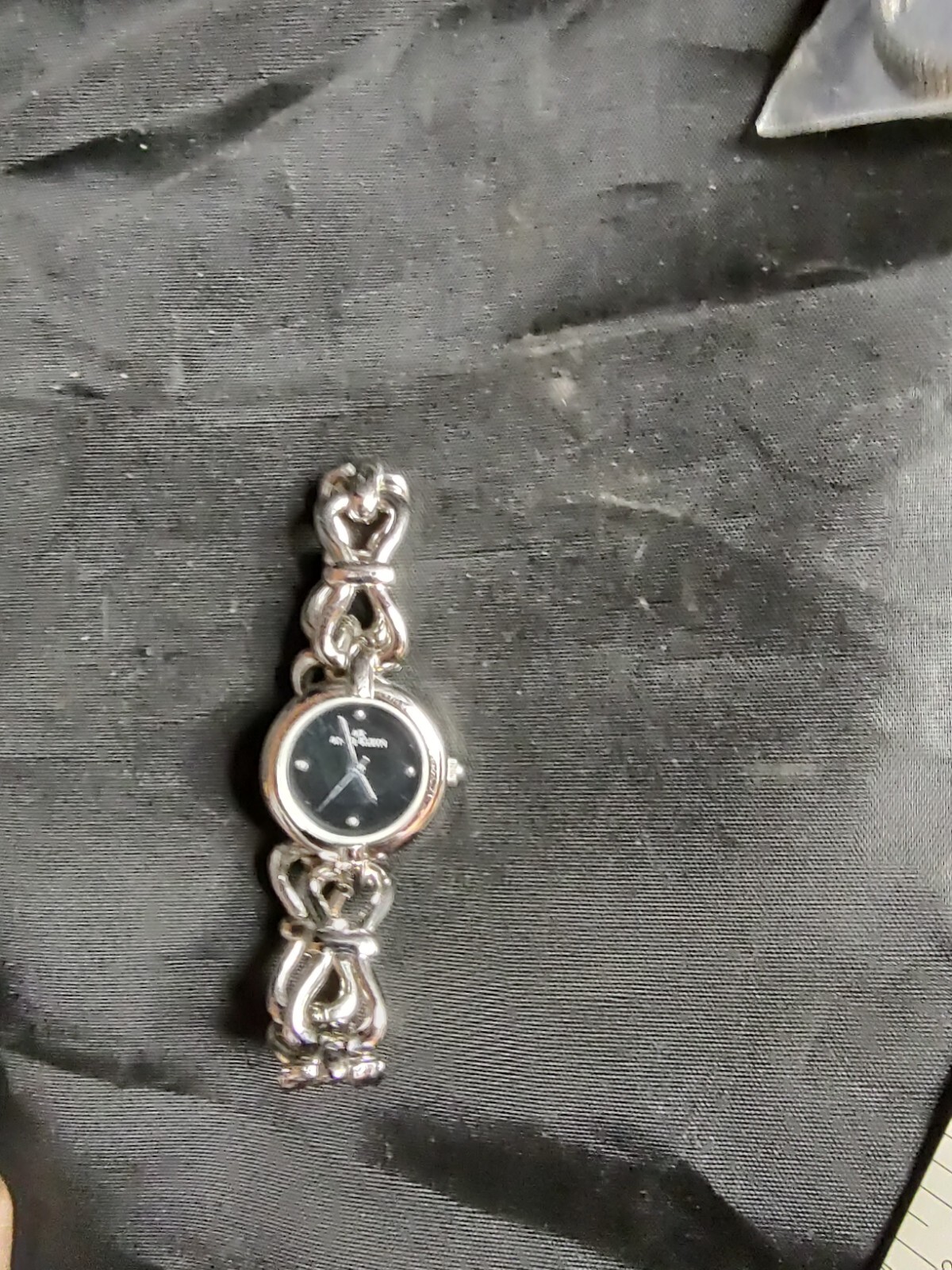 lot of 8 watches for parts NONE TESTED