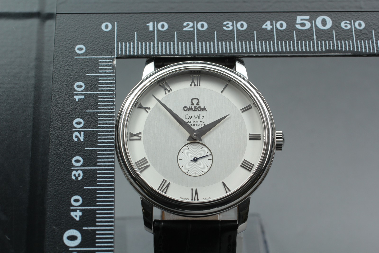 OMEGA DeVille Prestige Co-Axial 4813.30.01 Silver Dial Men’s Watch 39mm JAPAN