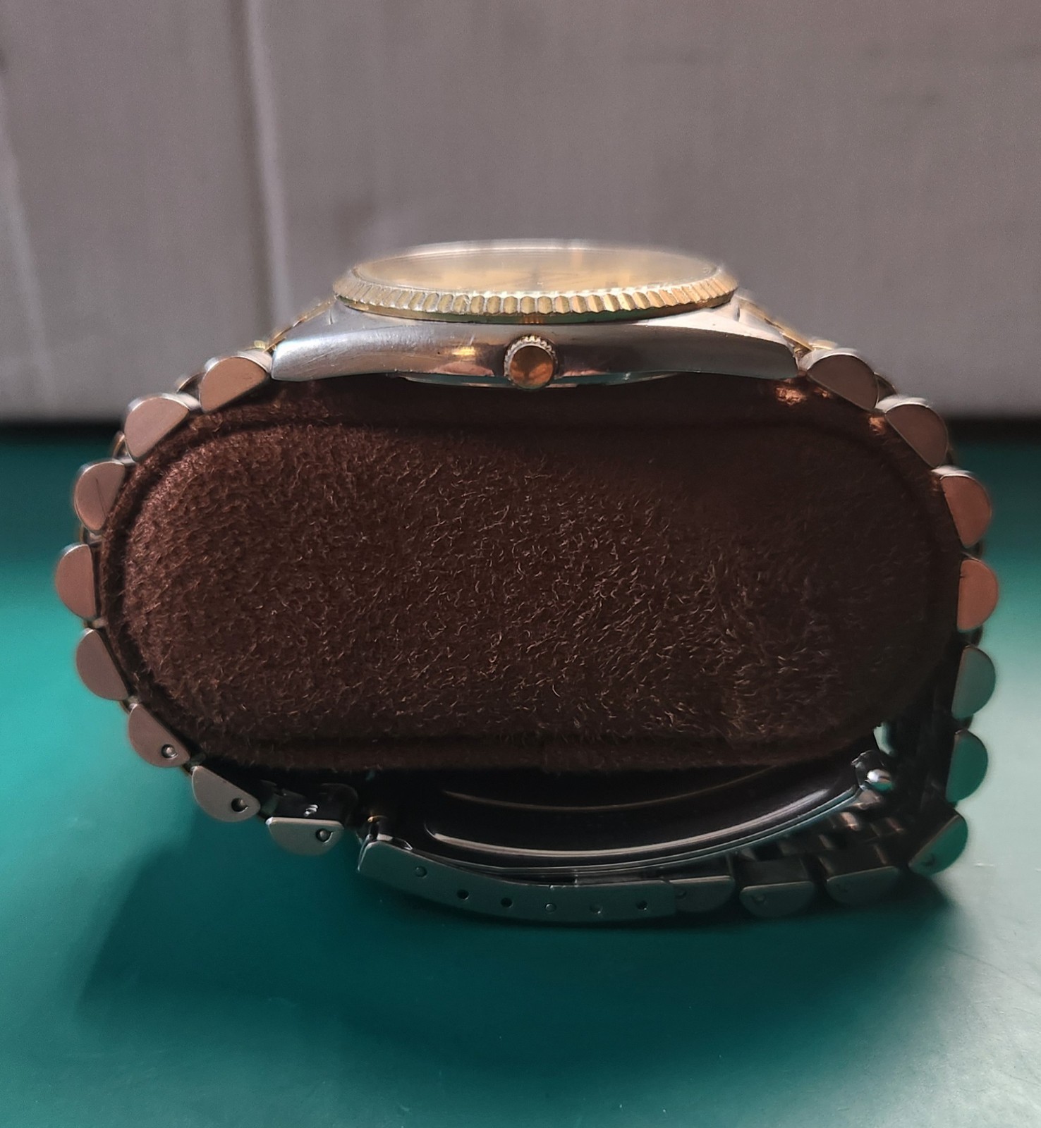 Vintage 1989 Seiko SQ 5Y23-8A60 Presidential Two-Tone Date Watch Runs