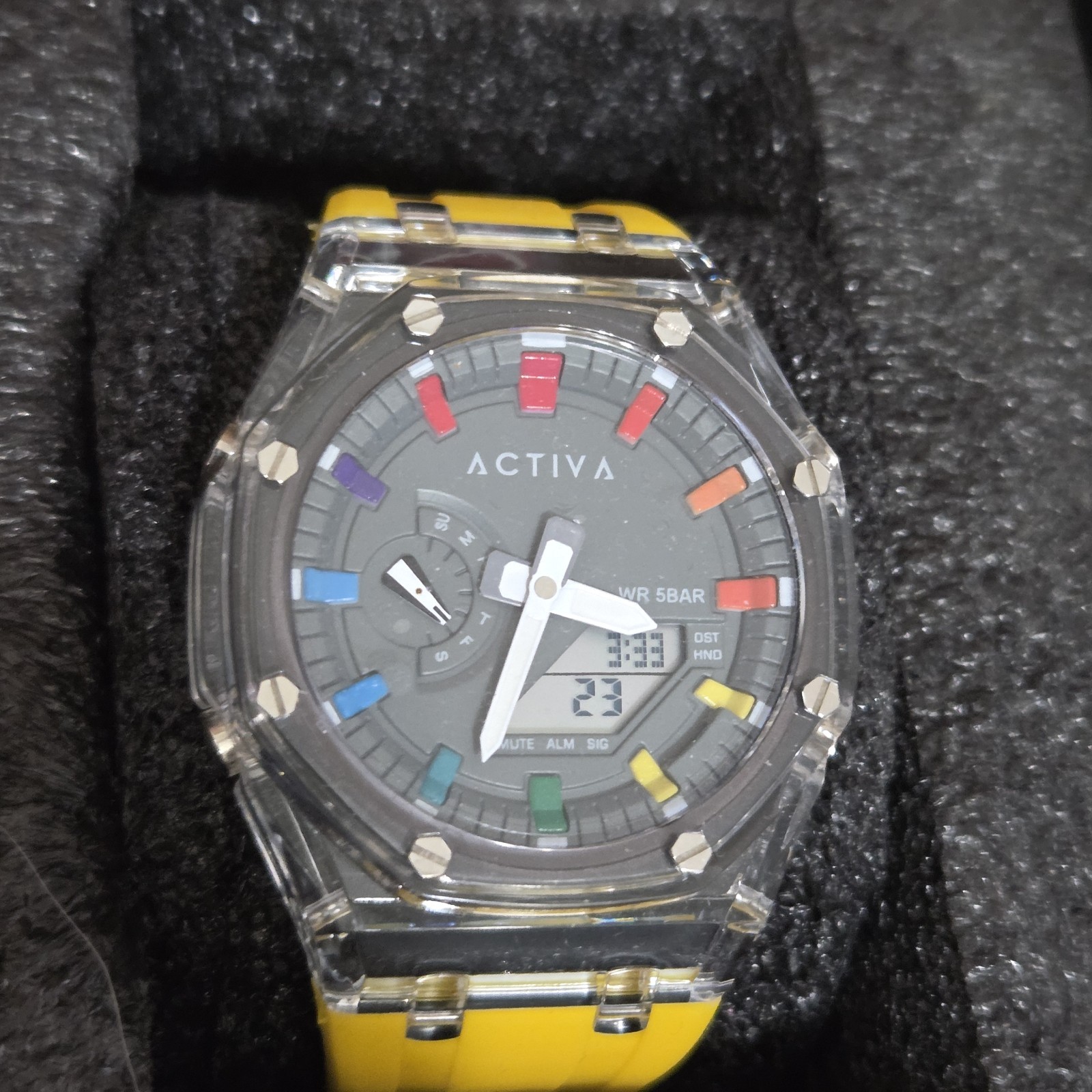 Invicta 16 watches Mega lot 13 Brand New 3 Pre-owned & New Case See Description