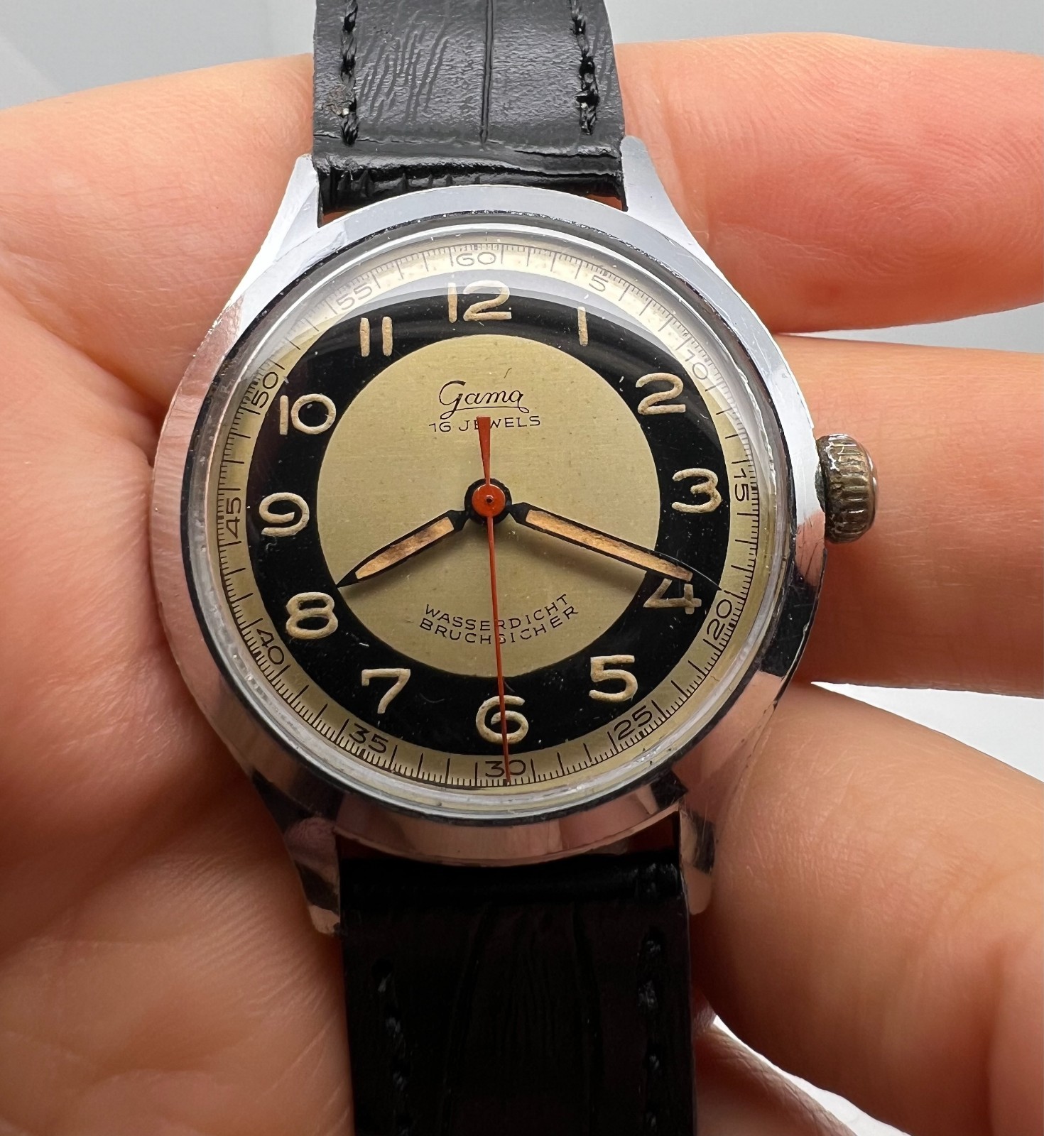 VINTAGE GAMA BULLSEYE MILITARY MENS WATCH GERMANY