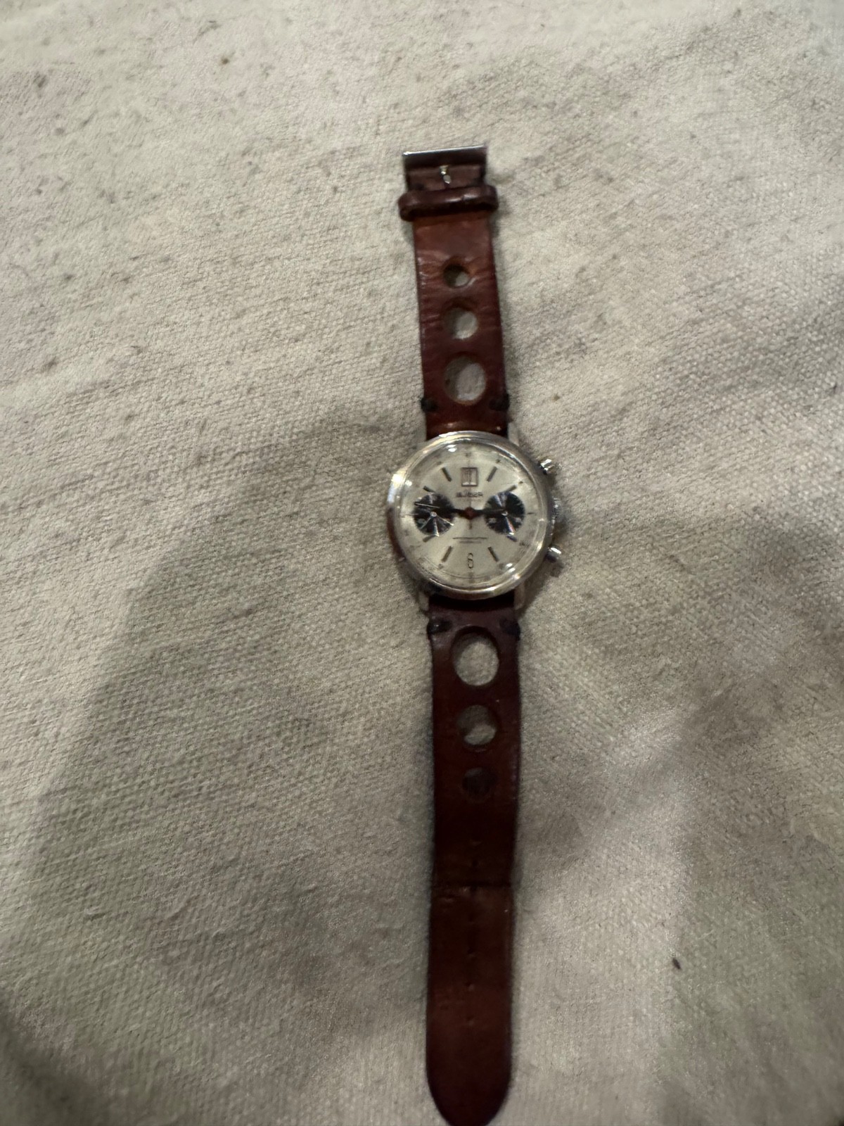 Le Jour vintage Panda Chronograph Date Valjoux