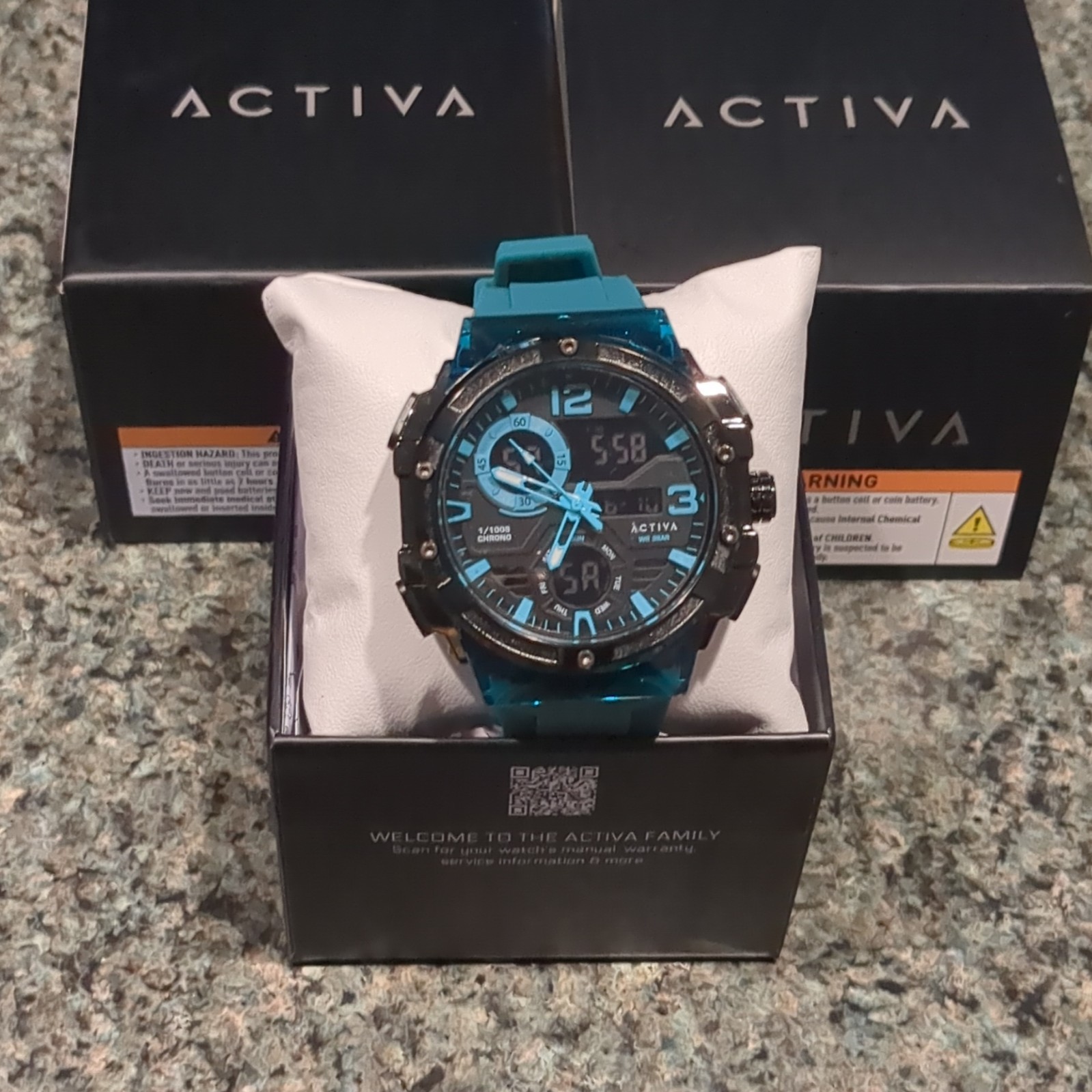 ACW8118-004 Activa x Invicta 51mm 50m Mercedes Green. New In Box Never Used New