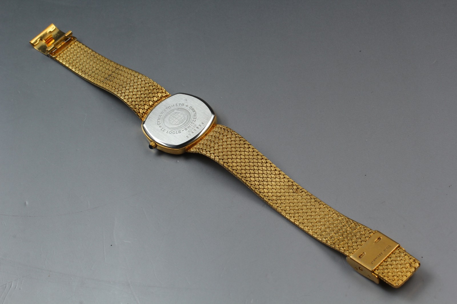 [Near MINT] Cyma 604SP Gold Dial Diamond Markers 30mm Swiss Square Watch JAPAN