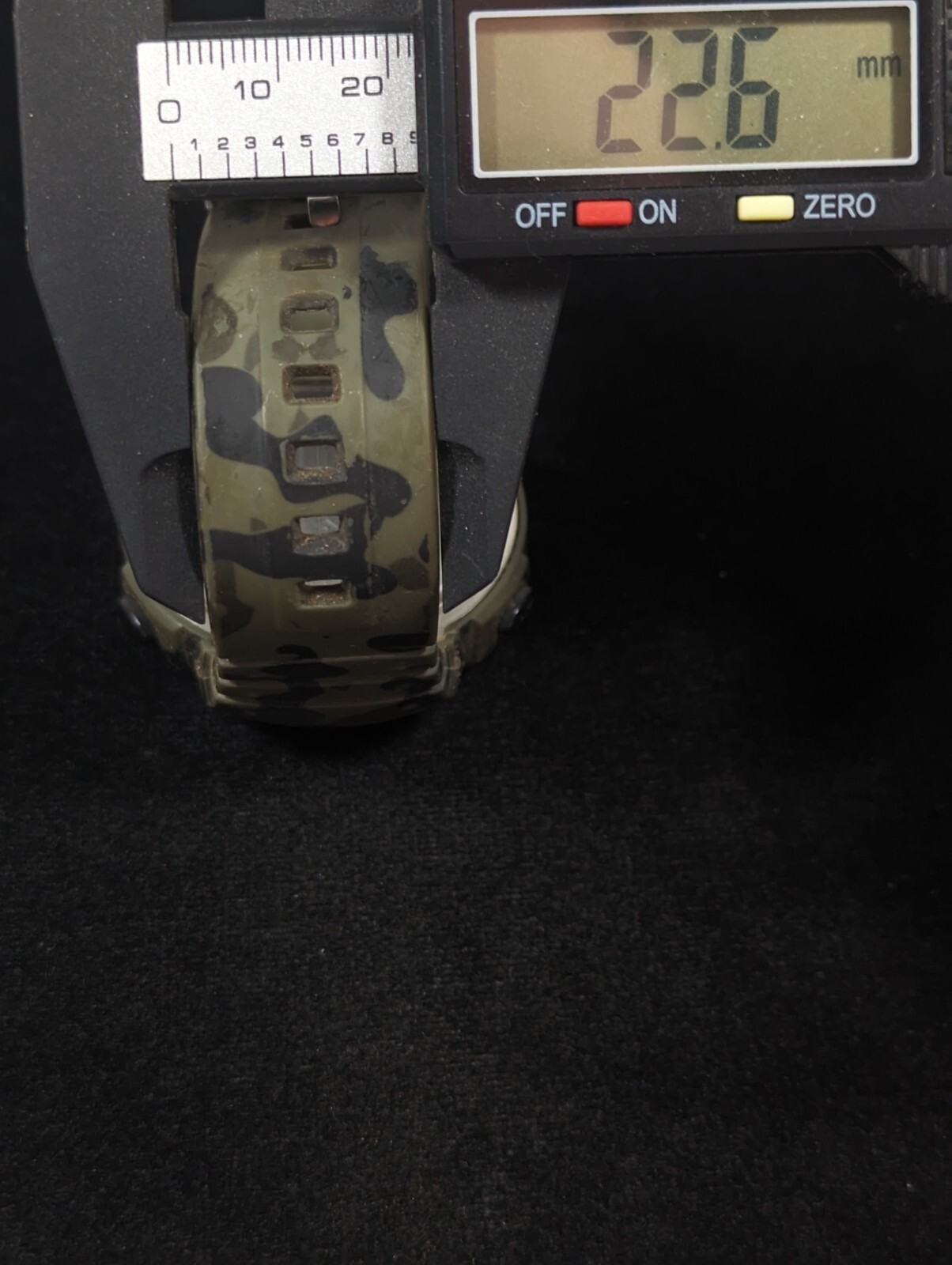 Digital Day Date Alarm Timer Green Black Camouflage Silicone Band Watch 8.5 In