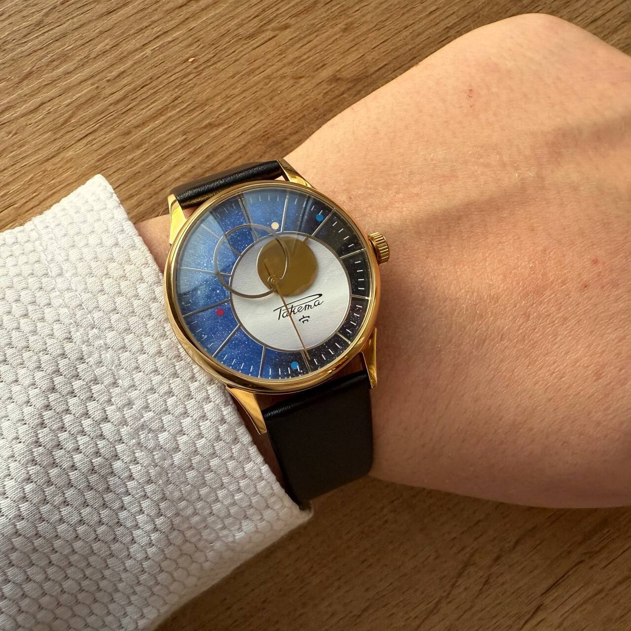 Vintage RAKETA COPERNIC watch KOPERNIK COPERNICUS Rare Red watch with box