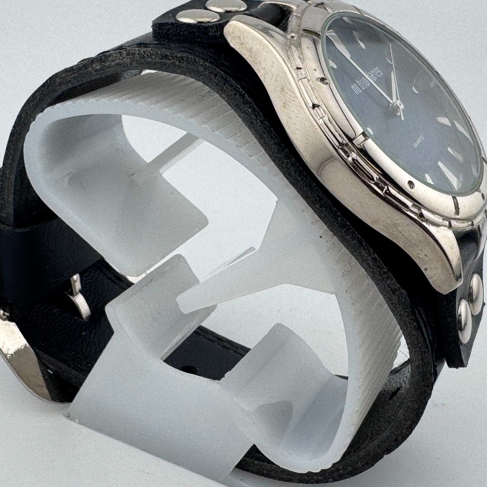 No Boundary Quartz Watch Men Silver Blue Leather Bund Band Analog New Battery