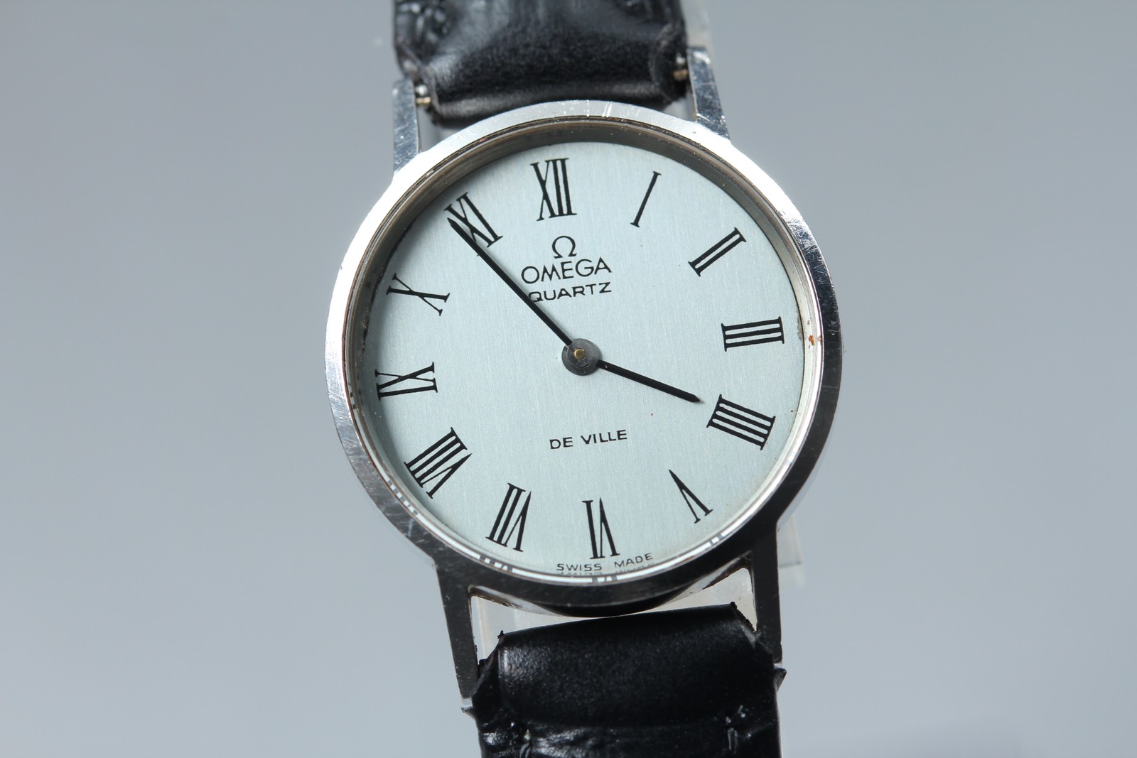 Vintage 70s OMEGA De Ville Cal.1350 Quartz Roman Dial 23mm Ladies watch New Batt